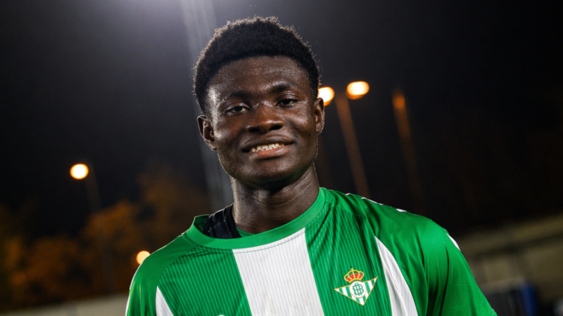 Un joven canterano, la gran novedad en el entrenamiento del Betis